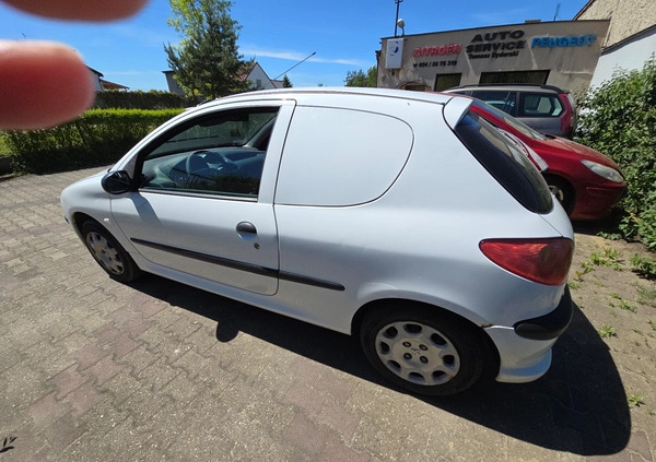 Peugeot 206 cena 3999 przebieg: 181000, rok produkcji 2003 z Częstochowa małe 46